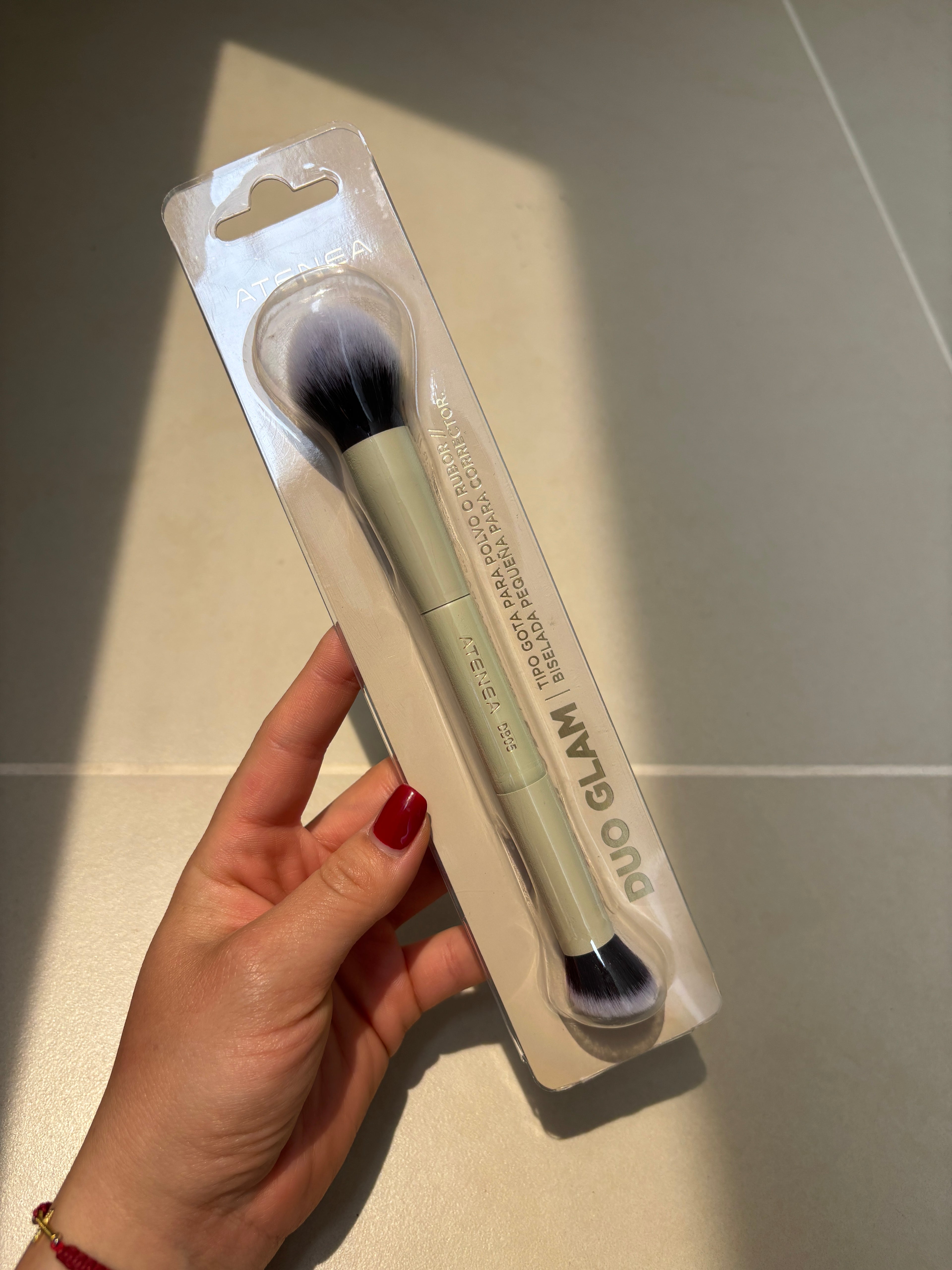 BROCHA DOBLE POLVO/CORRECTOR ATENEA