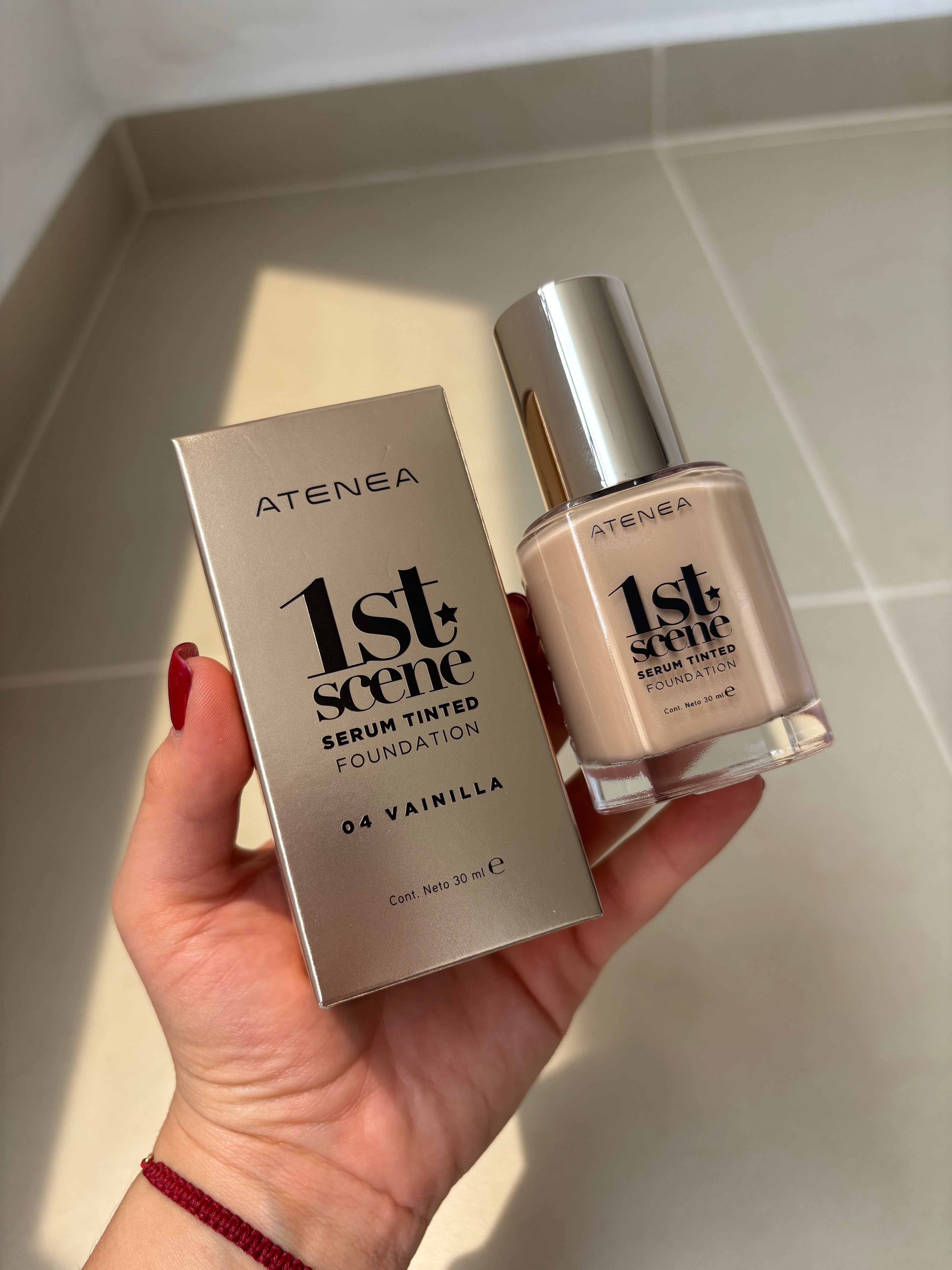 SERUM TINTED 1ST SCENE ATENEA