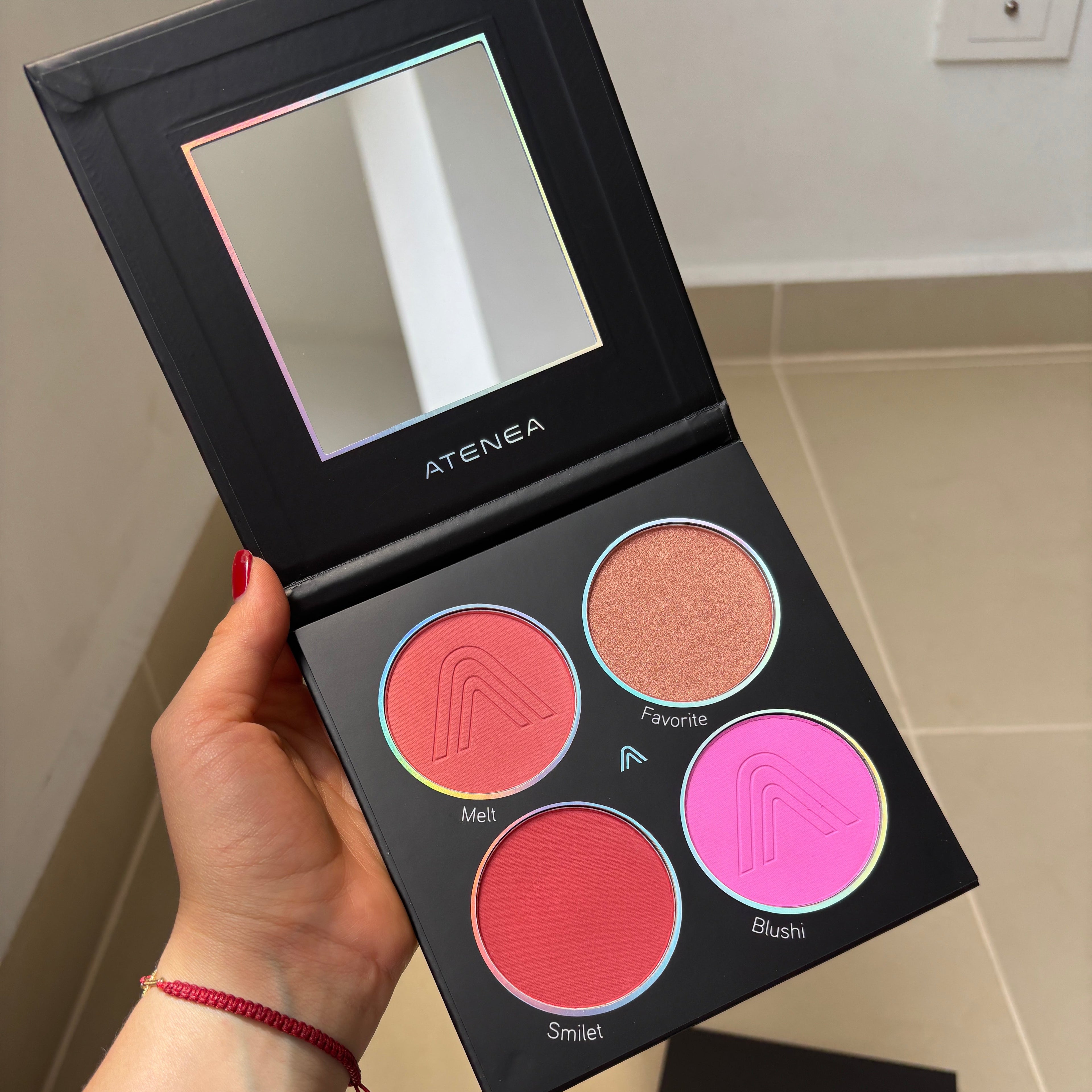 PALETA DE RUBORES GLAM BLACK ATENEA