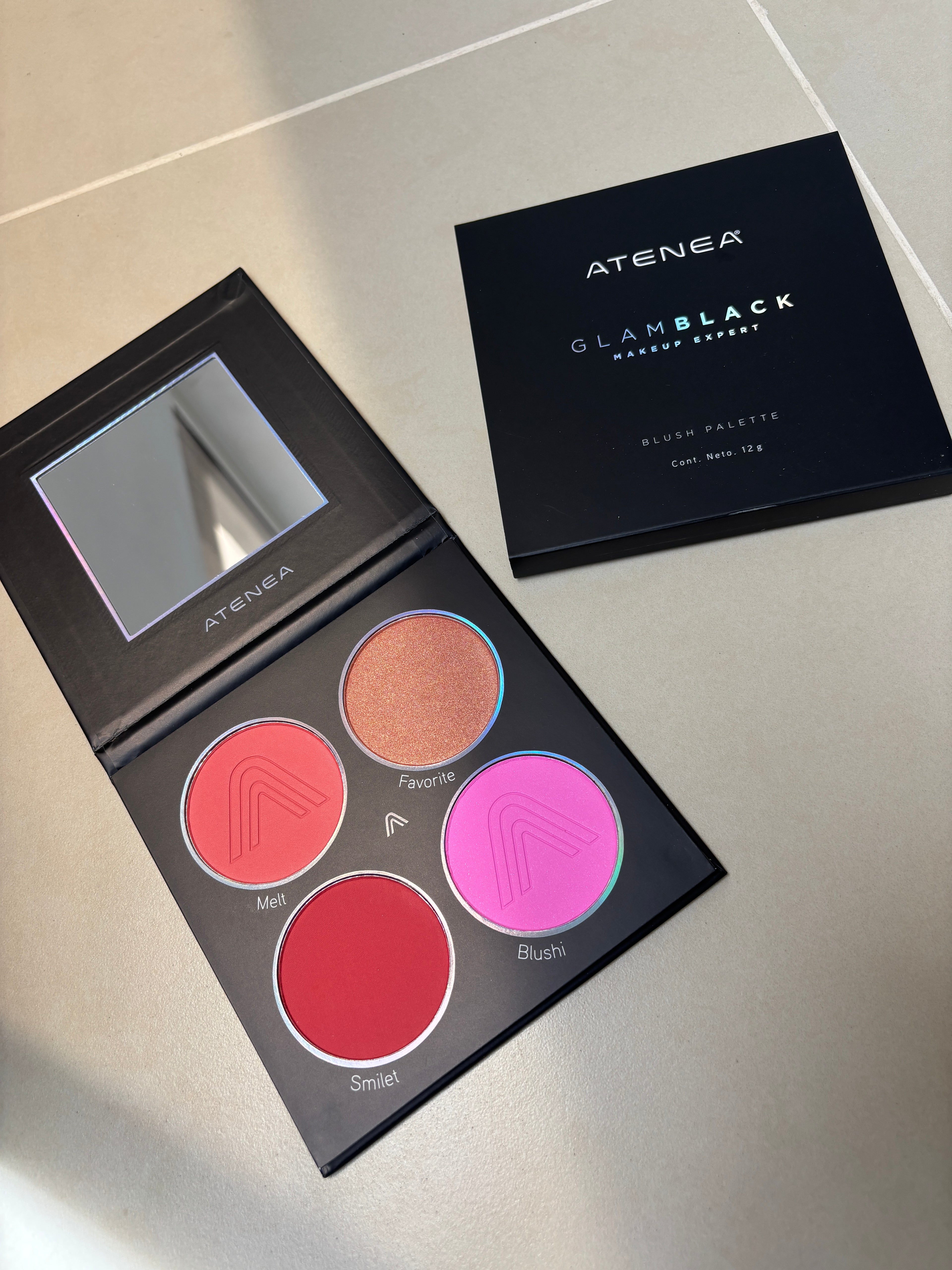 PALETA DE RUBORES GLAM BLACK ATENEA