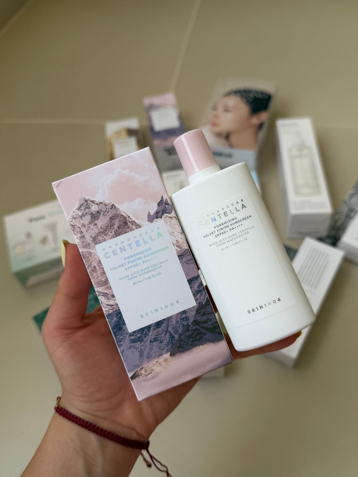 POREMIZING VELVET FINISH SUNSCREEN SPF 50-MADAGASCAR CENTELLA